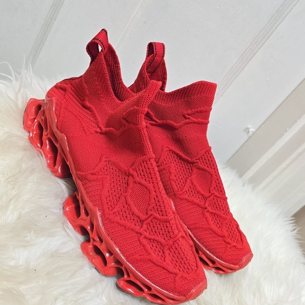 High Fashion Bold Red Knit High-Top Unisex Sneakers🌴✌️ - Picture 7 of 10